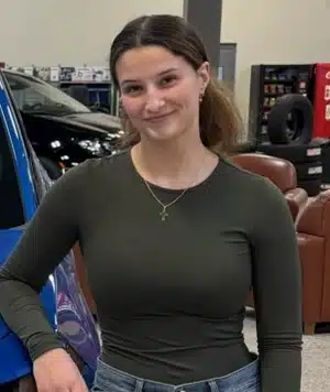 Nika Vuckovic Receptionist